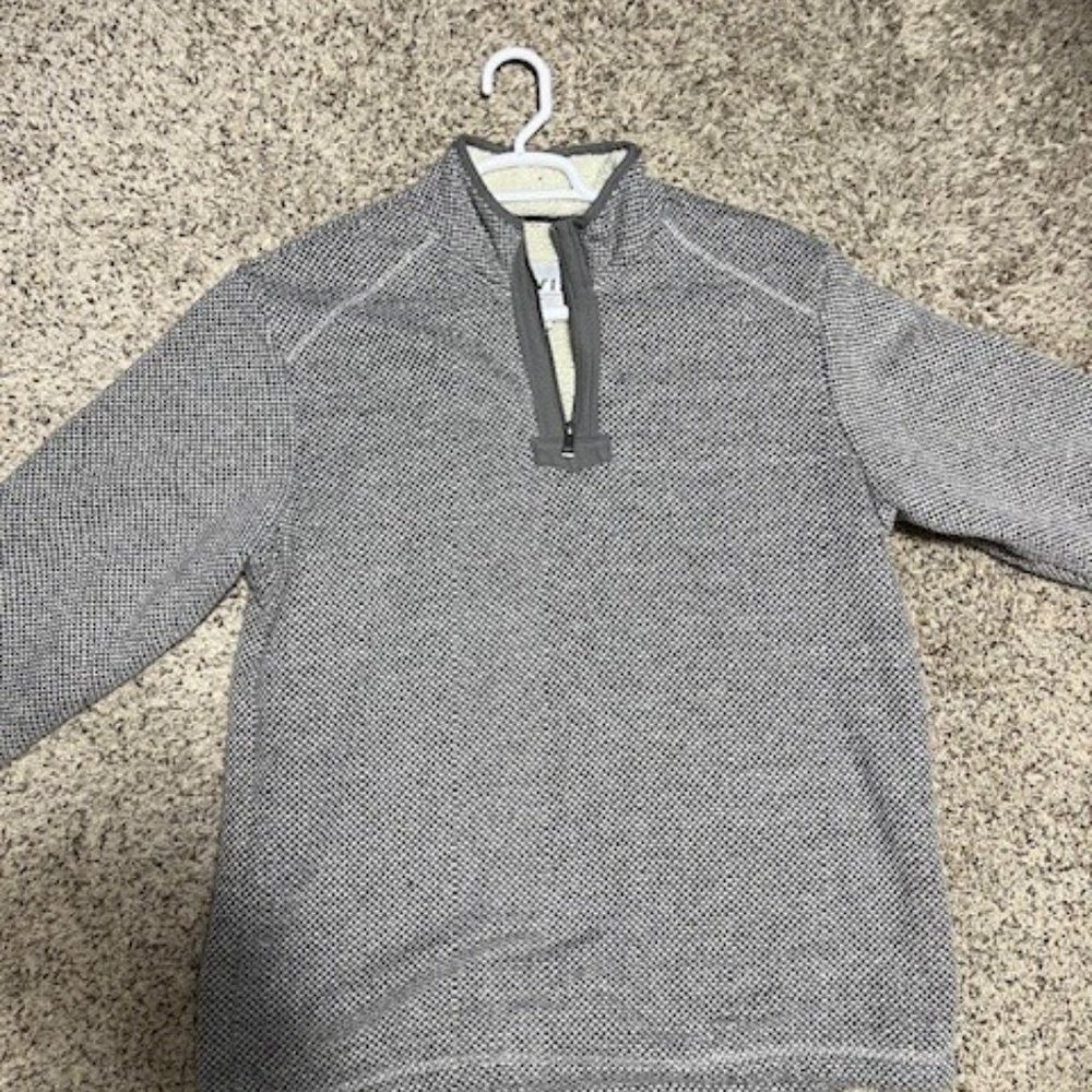 Orvis fleece lined quarter zip pullover, Grey Men’s size L